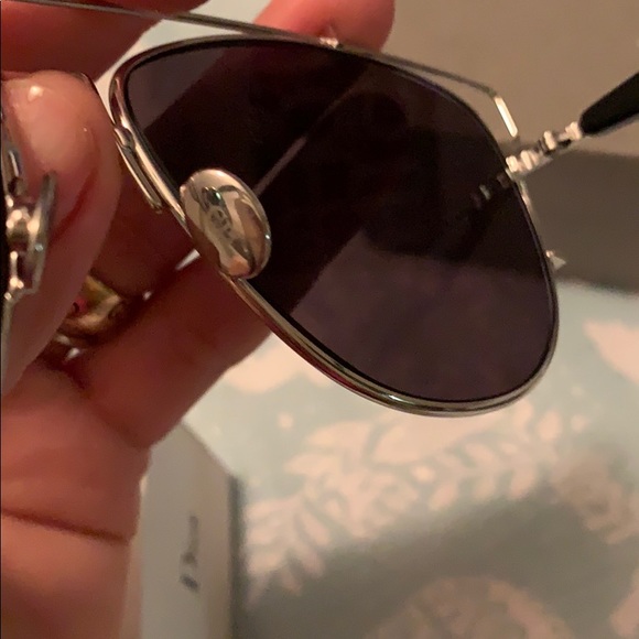 Brand new Dior sunglasses - Picture 4 of 4